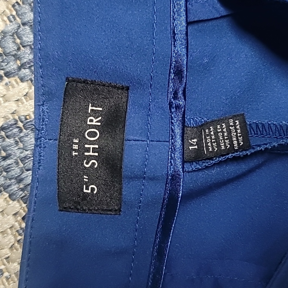 White House Black Market Blue 5" Shorts - Size 14 - Picture 3 of 4